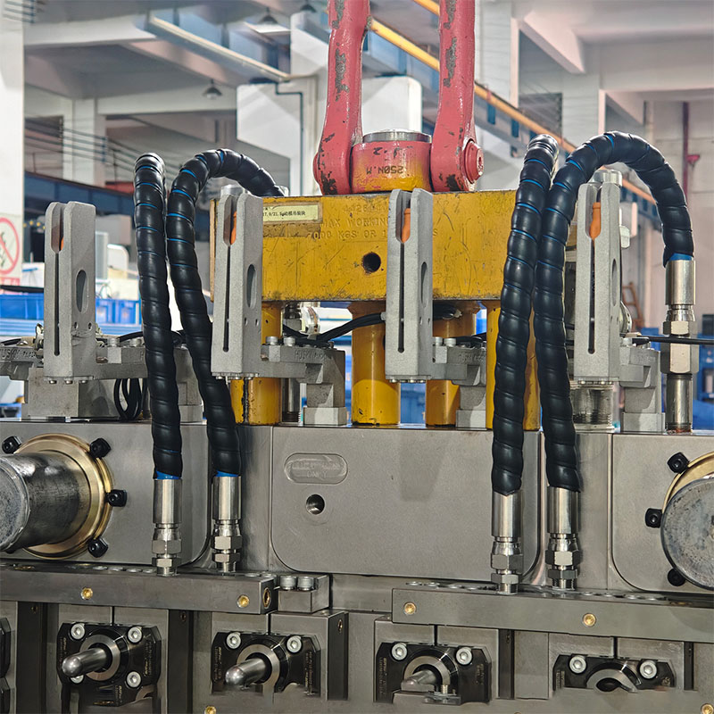 96-Cavity PCO1881 Mold with Cooling EOAT