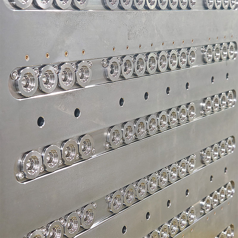 96-Cavity PCO1881 Mold with Cooling EOAT